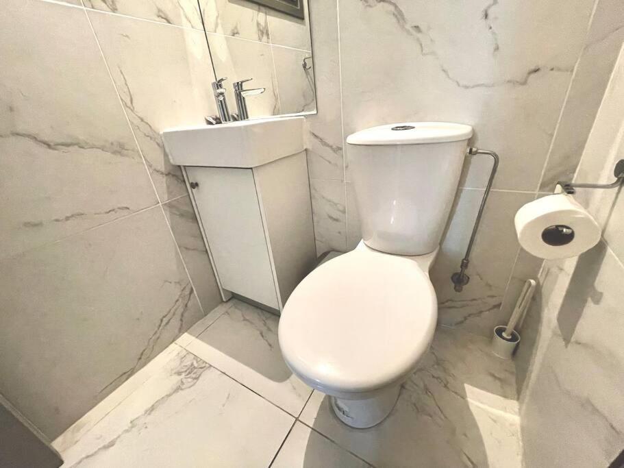 Demetra D7 - Central Suites Perikleous 53 Nicosia Esterno foto